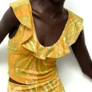 Zara Women’s Jacquard Ruffled Top Yellow Paisley Print Women’s Size Small-NWT
